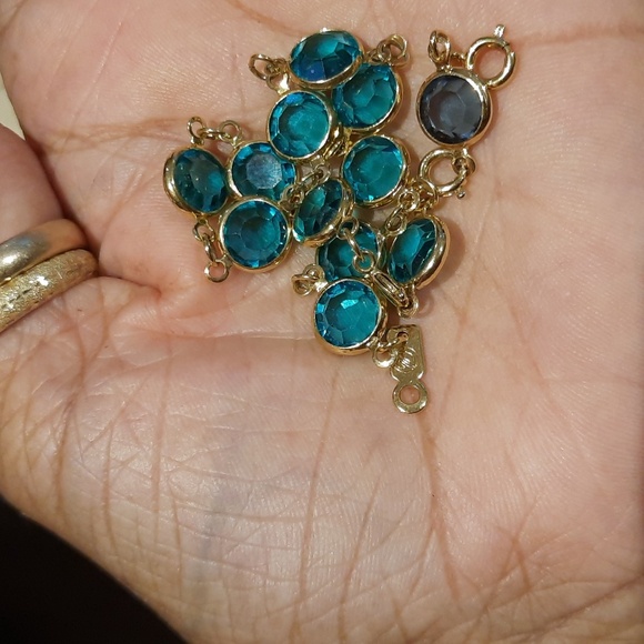 AUTHENTIC SWAROVSKI AQUA crystal tennis bracelet gold 8.25" +1" stamped GENUINE - Picture 2 of 5